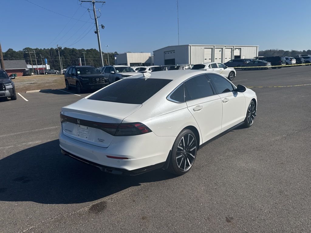 2025 Honda Accord - Photo 2