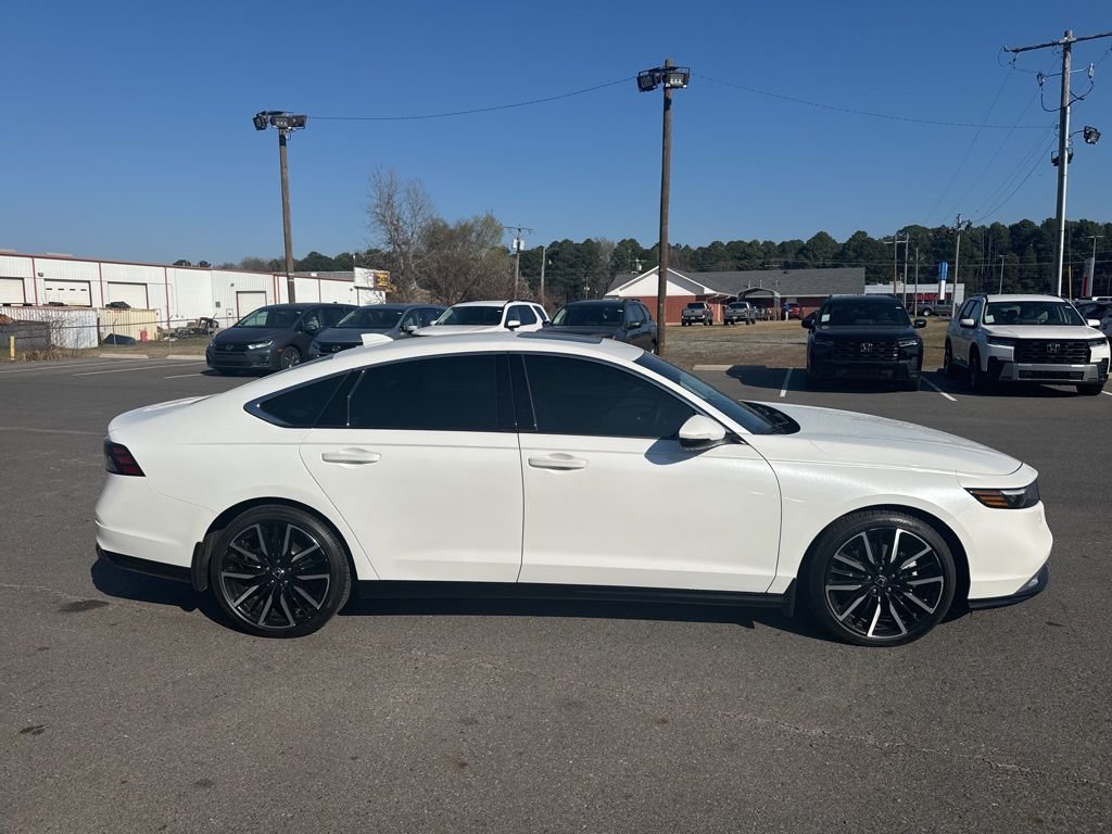 2025 Honda Accord - Photo 3