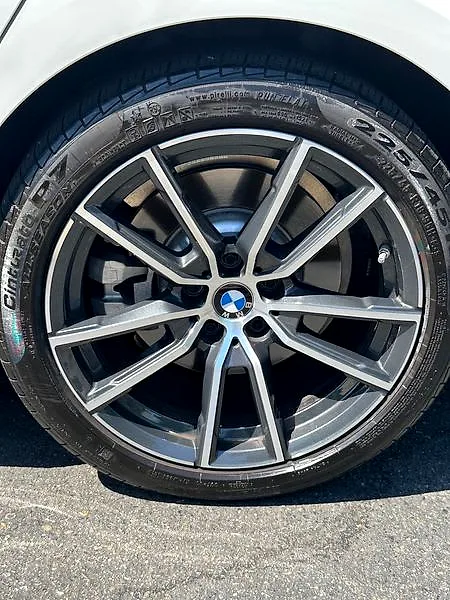 2020 BMW 330i - Photo 4