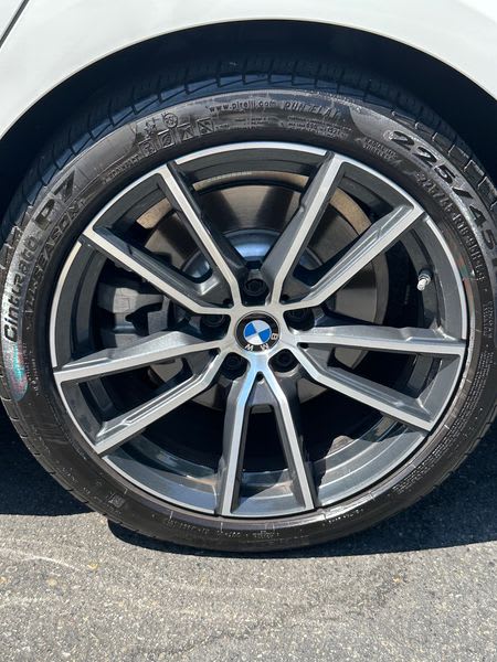 2020 BMW 330i - Photo 4