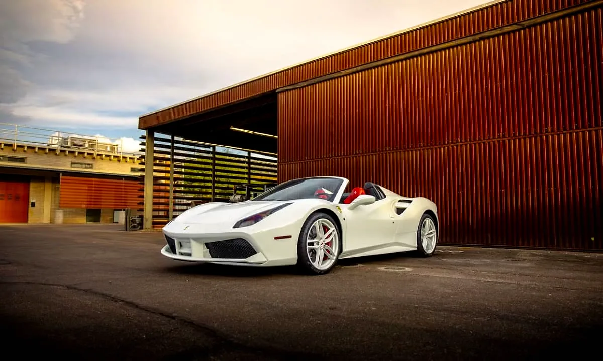 2017 Ferrari 488 Spider - Photo 2