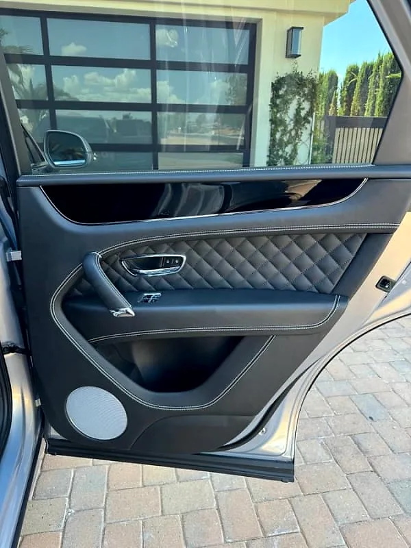 2017 Bentley Bentayga W12 - Photo 5