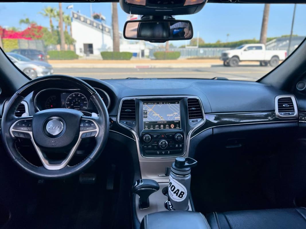 2015 Jeep Grand Cherokee Overland - Photo 2