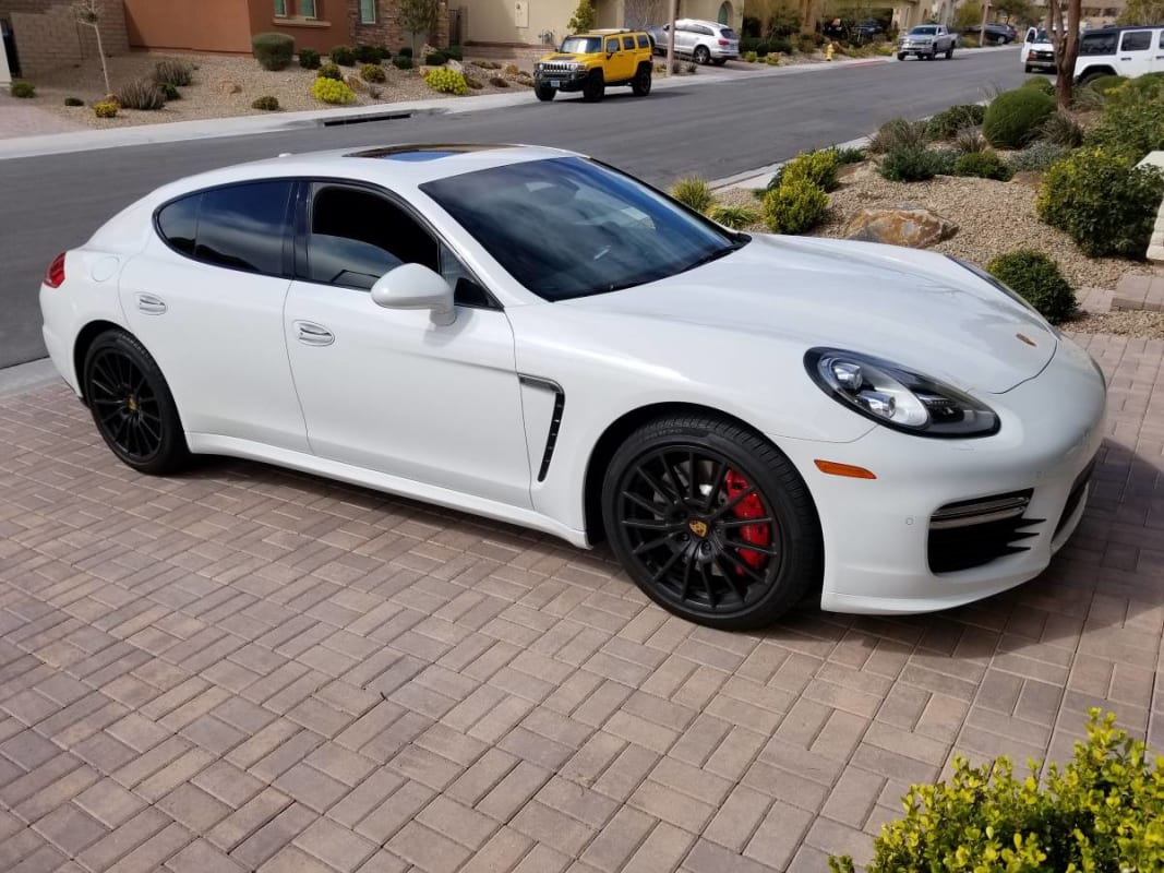 2015 Porsche Panamera Turbo - Photo 2