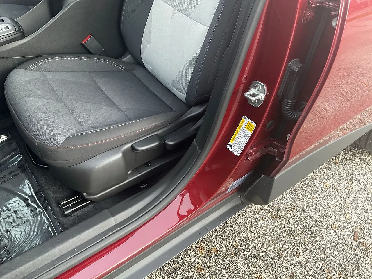 2020 Chevrolet Trax - Photo 2
