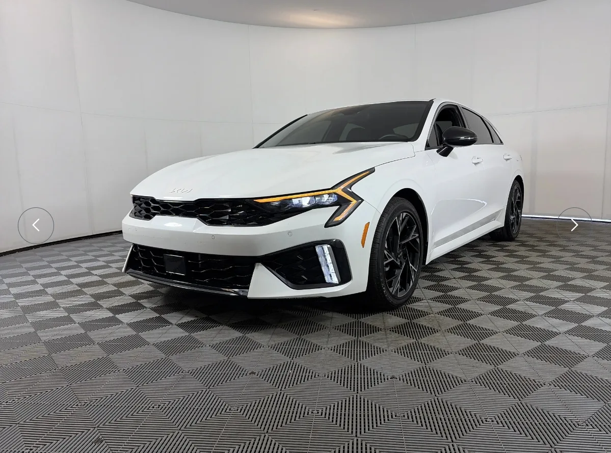 2025 Kia K5 for rent - $90/day
