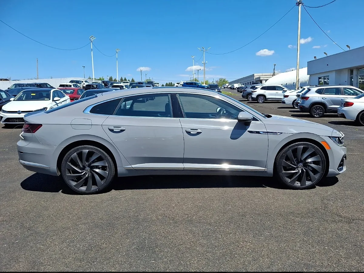 2023 Volkswagen Arteon - Photo 2