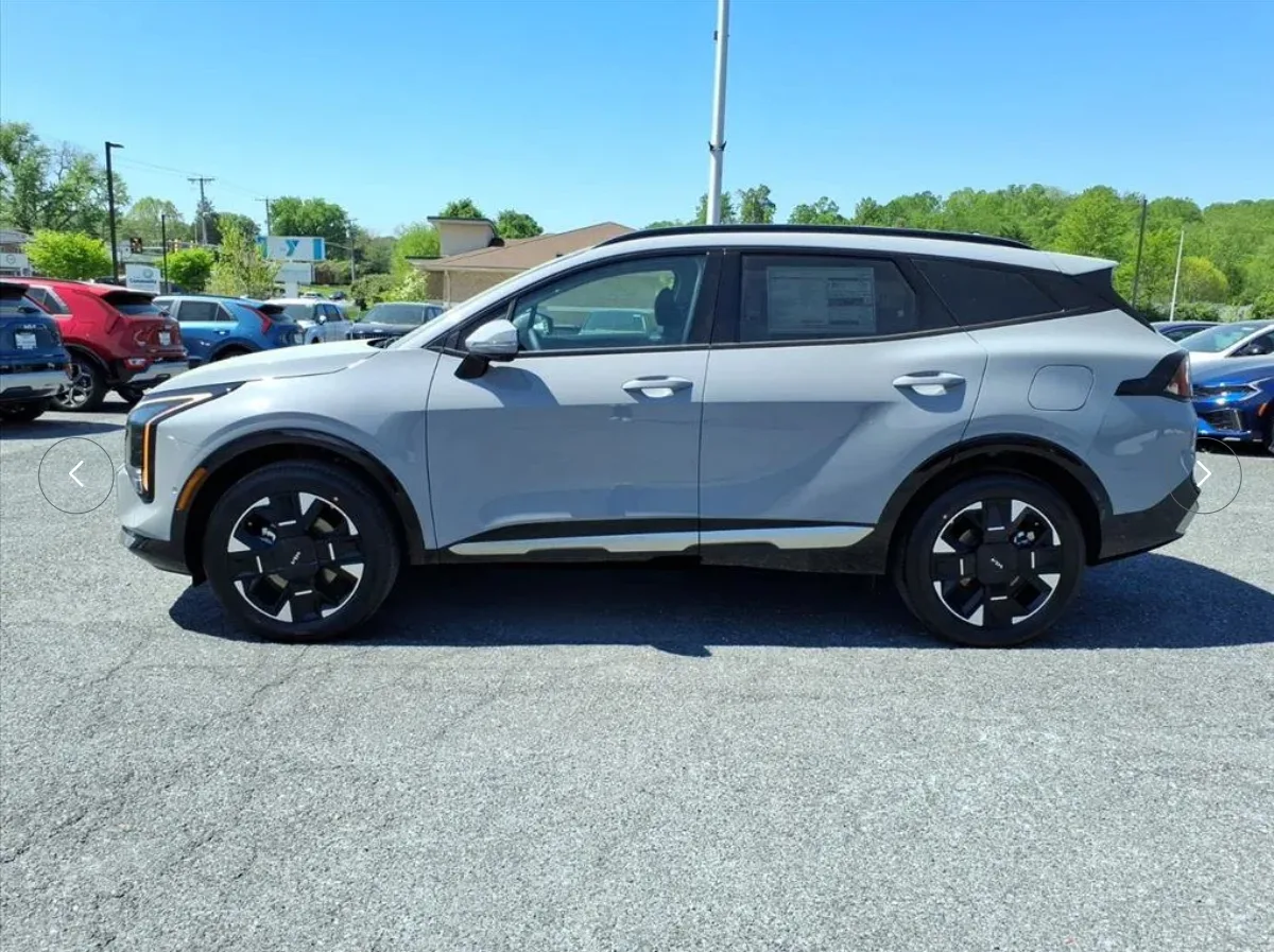 2026 Kia Sportage - Photo 2