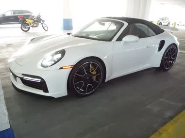 2022 Porsche 911 - Photo 2