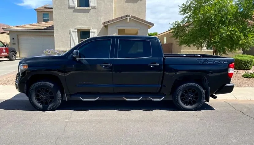 2015 Toyota Tundra - Photo 2