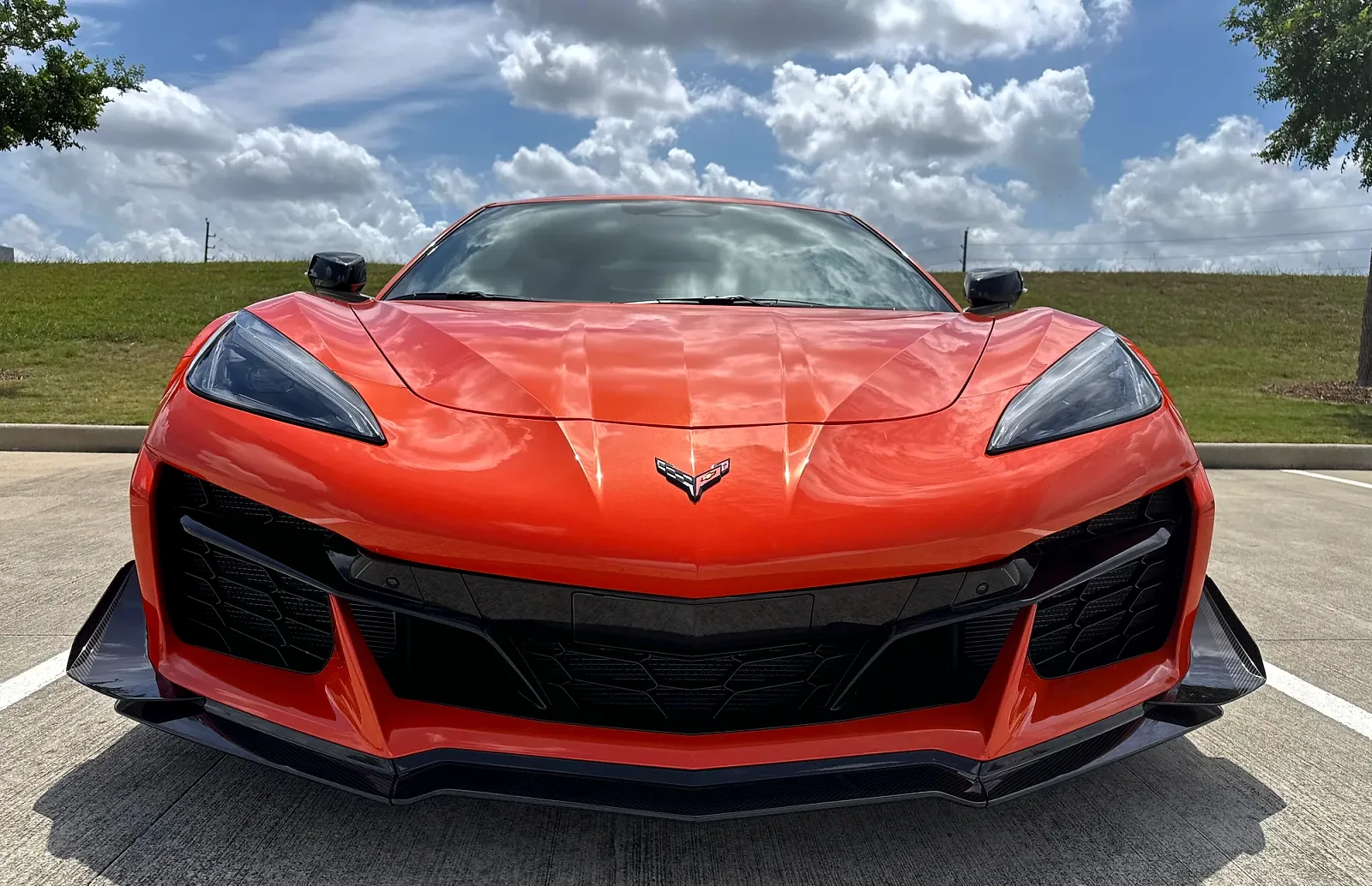 2025 Chevrolet Corvette - Photo 2