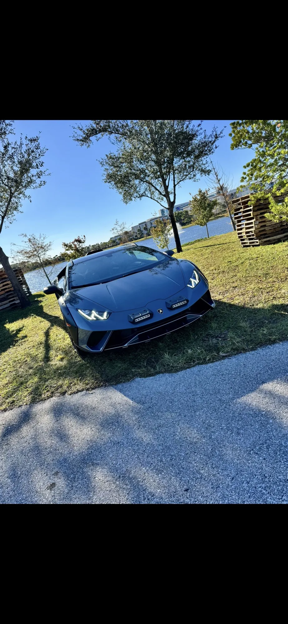 2024 Lamborghini Huracan - Photo 2