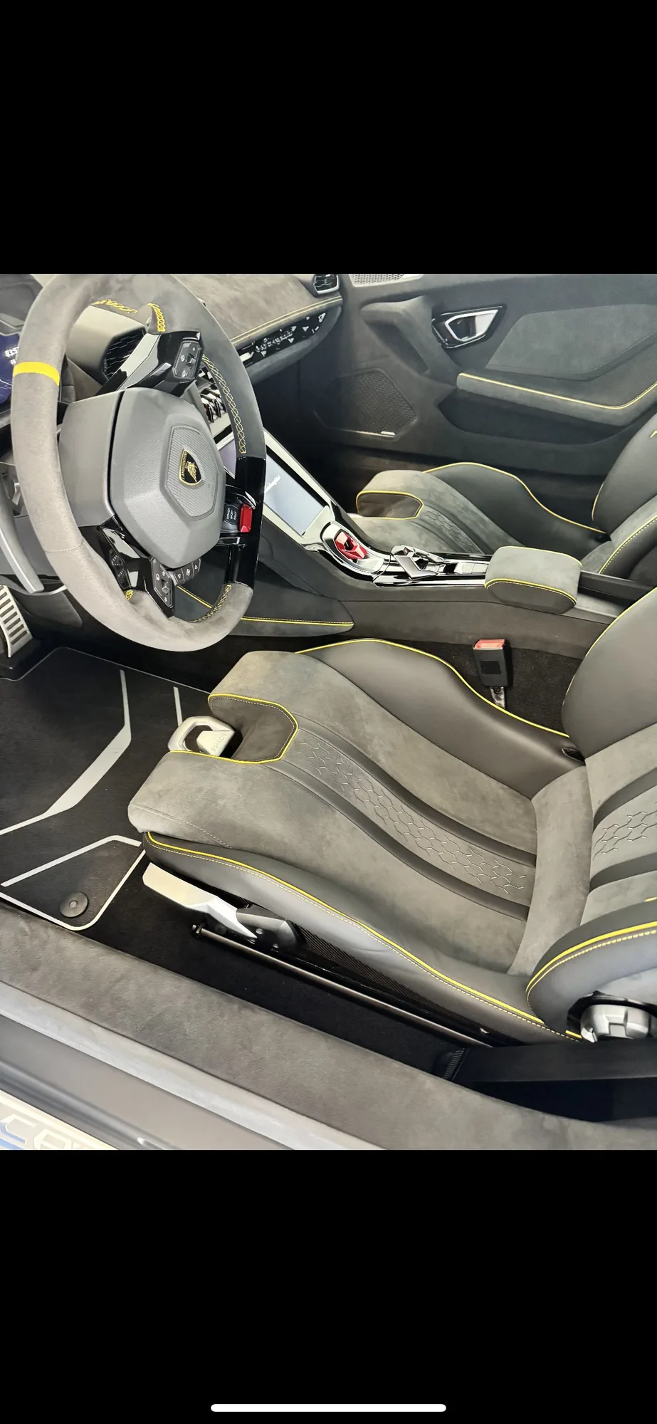 2024 Lamborghini Huracan - Photo 5