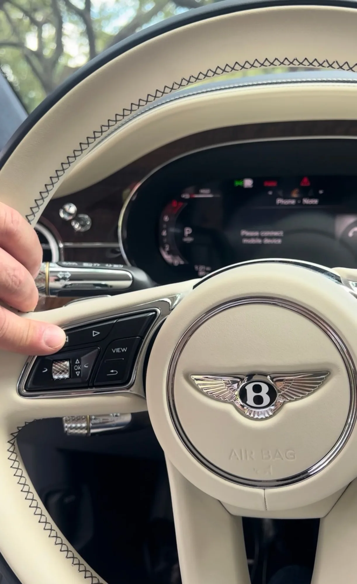2025 Bentley Continental - Photo 3