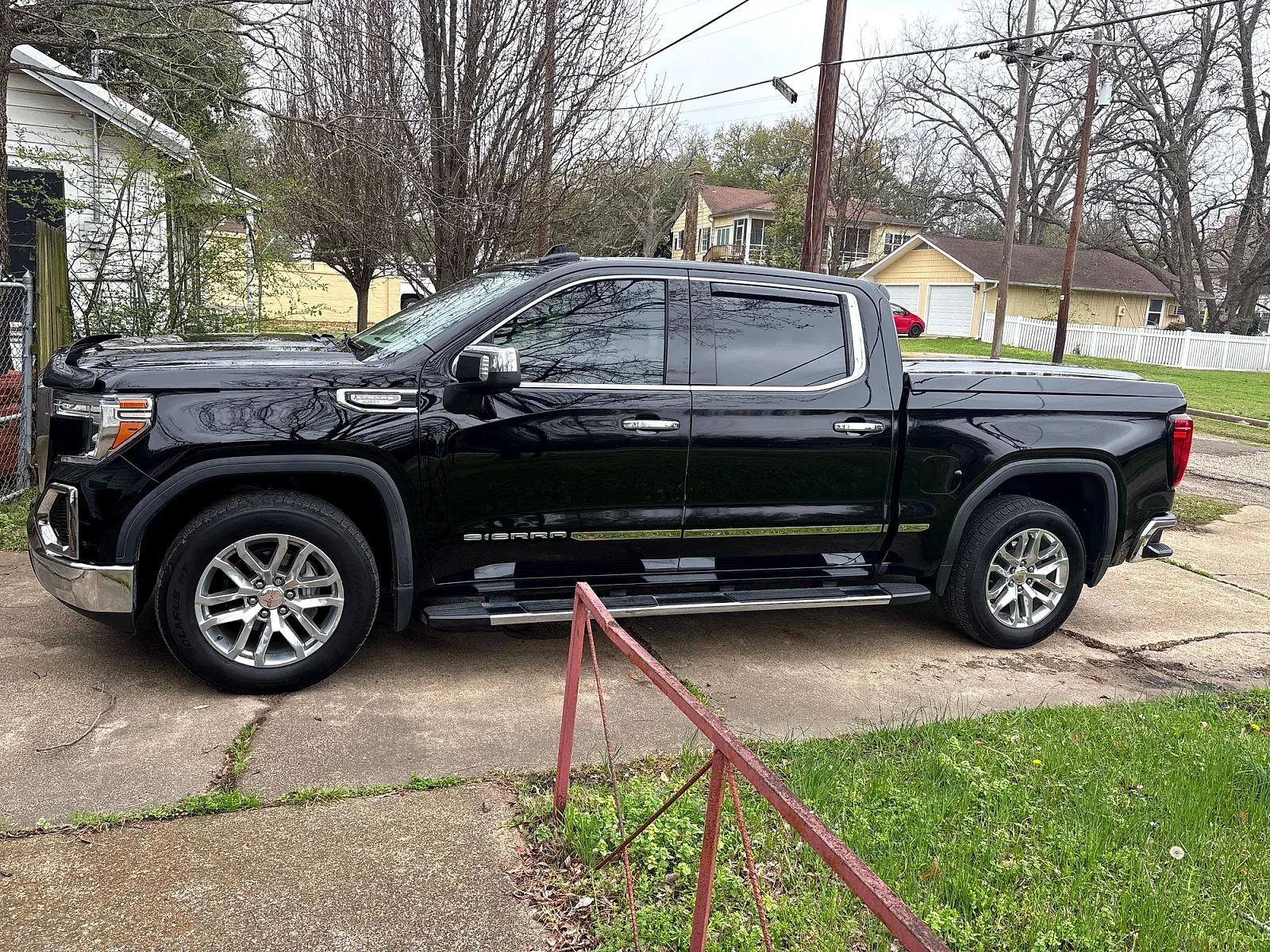 2020 GMC Sierra - Photo 2