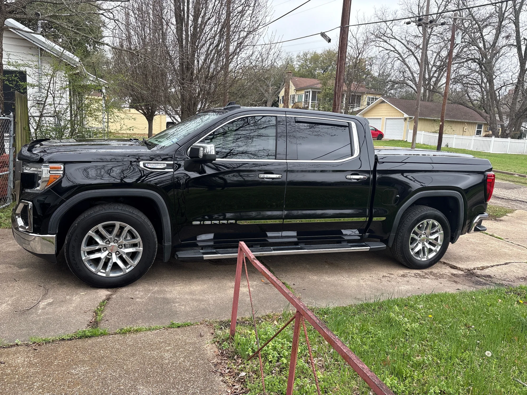 2020 GMC Sierra - Photo 2