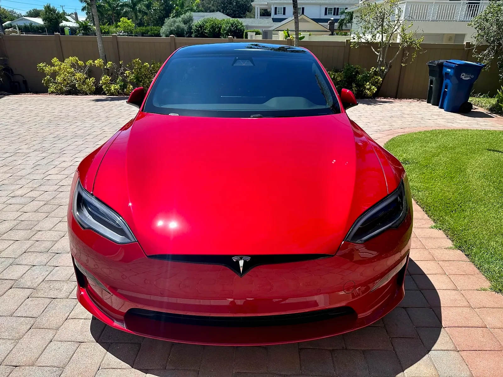 2022 Tesla Model S - Photo 2
