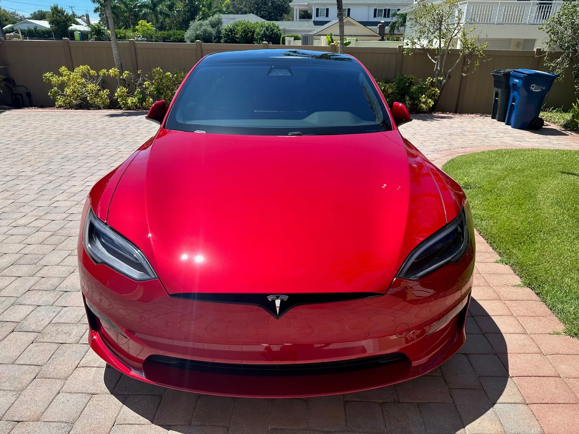 2022 Tesla Model S - Photo 2