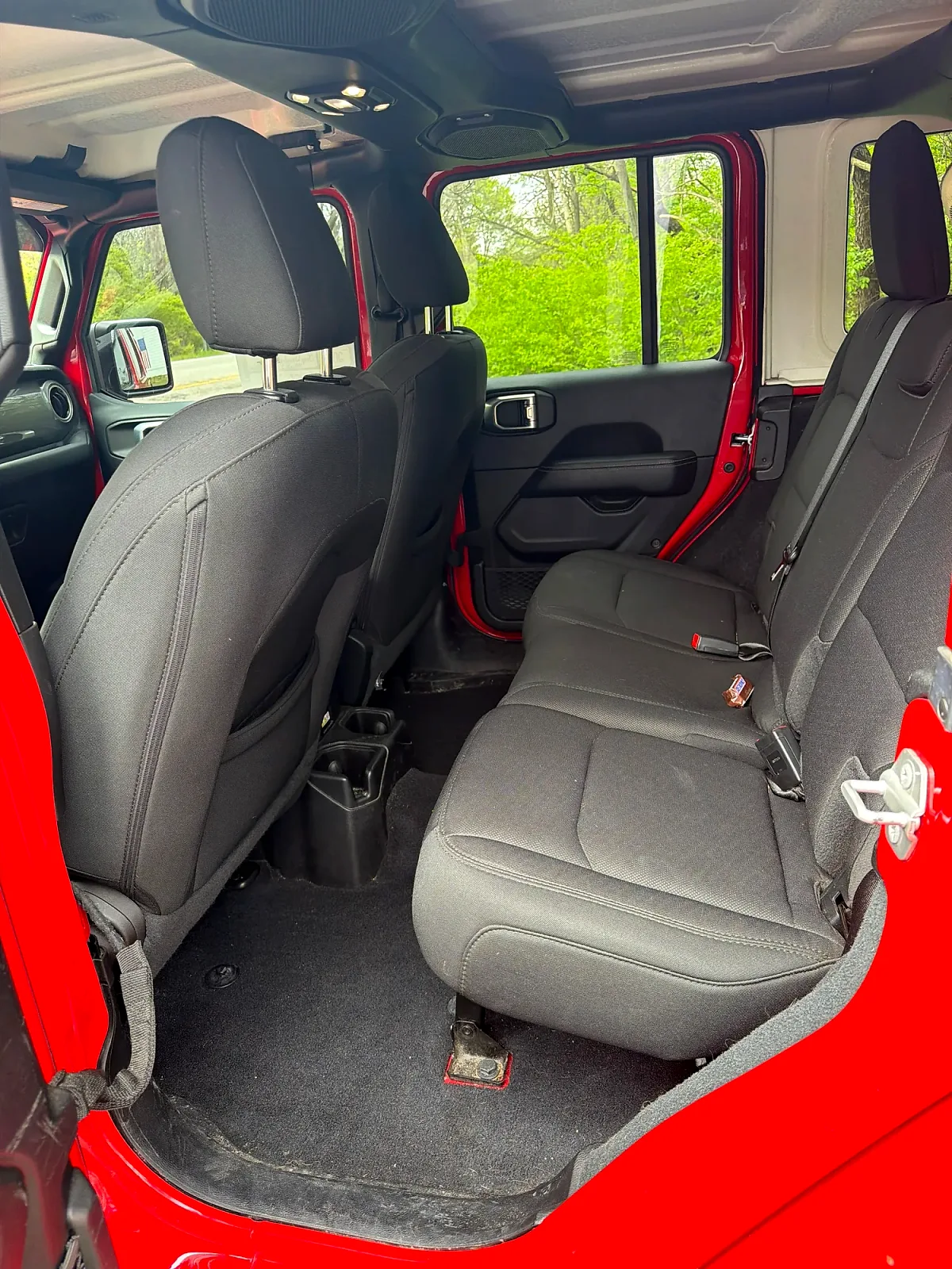 2021 Jeep Wrangler - Photo 4
