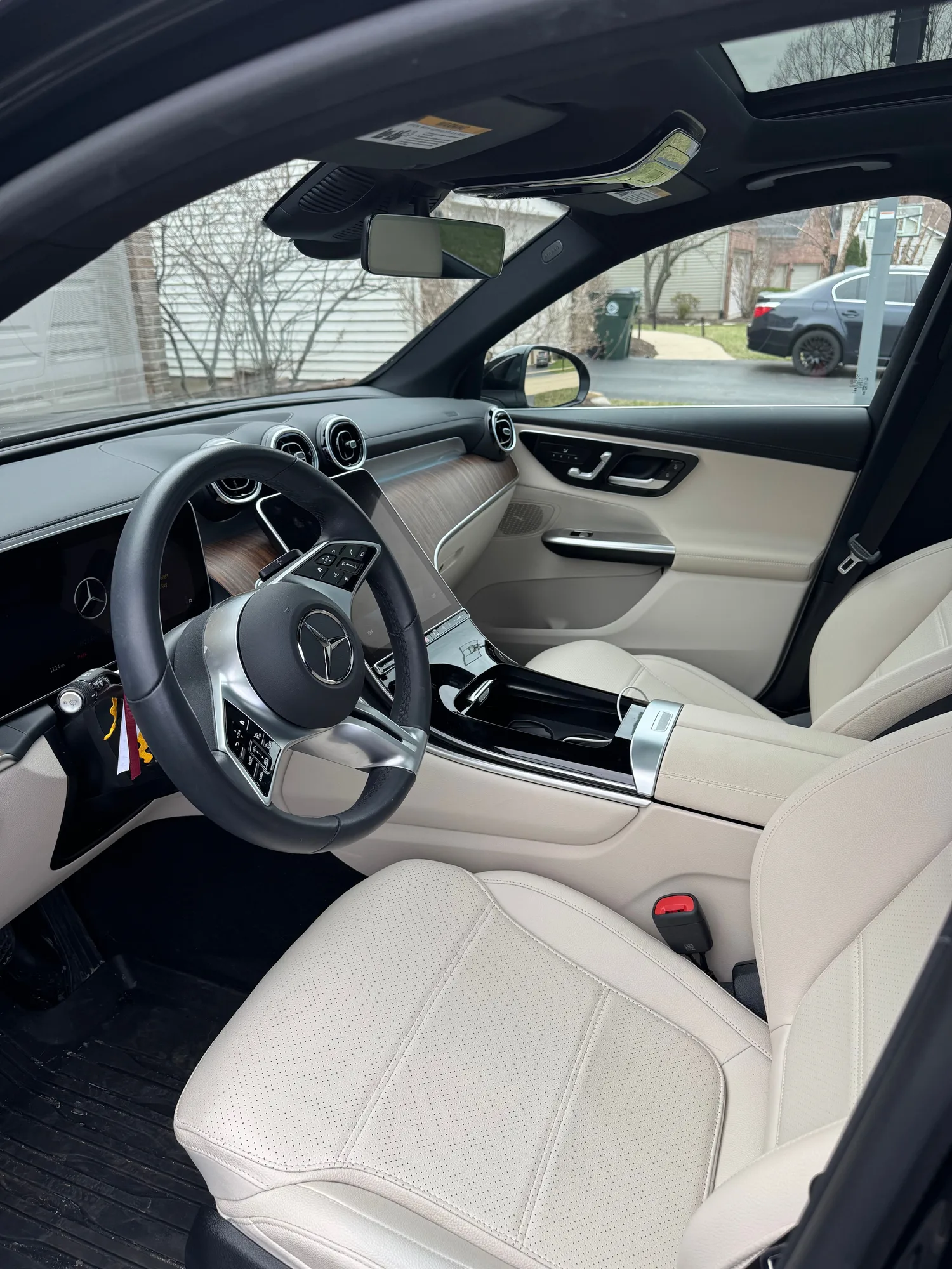 2024 Mercedes-Benz GLC-Class - Photo 2