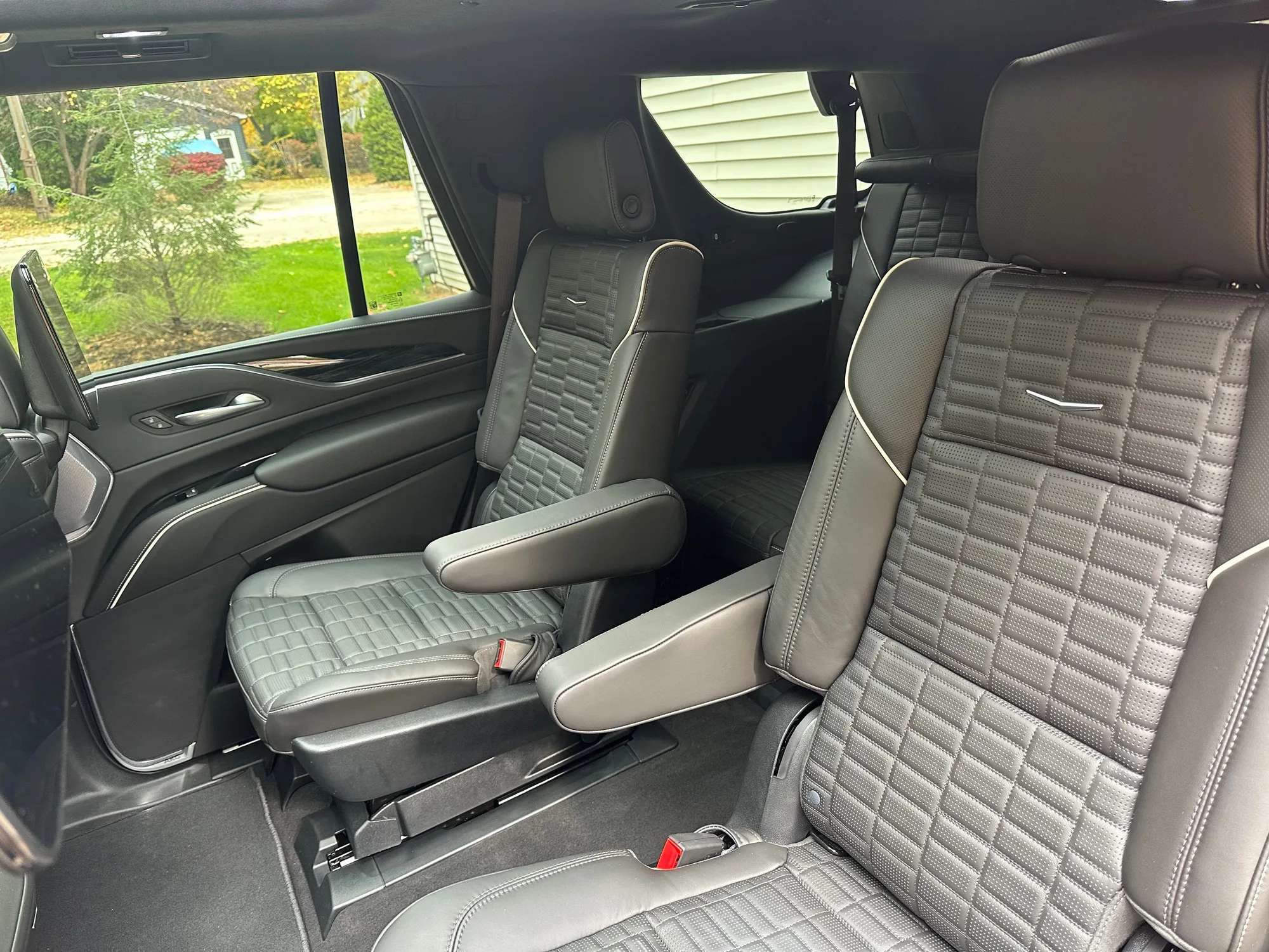 2023 Cadillac Escalade - Photo 5