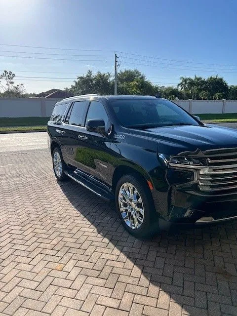 2023 Chevrolet Tahoe - Photo 2