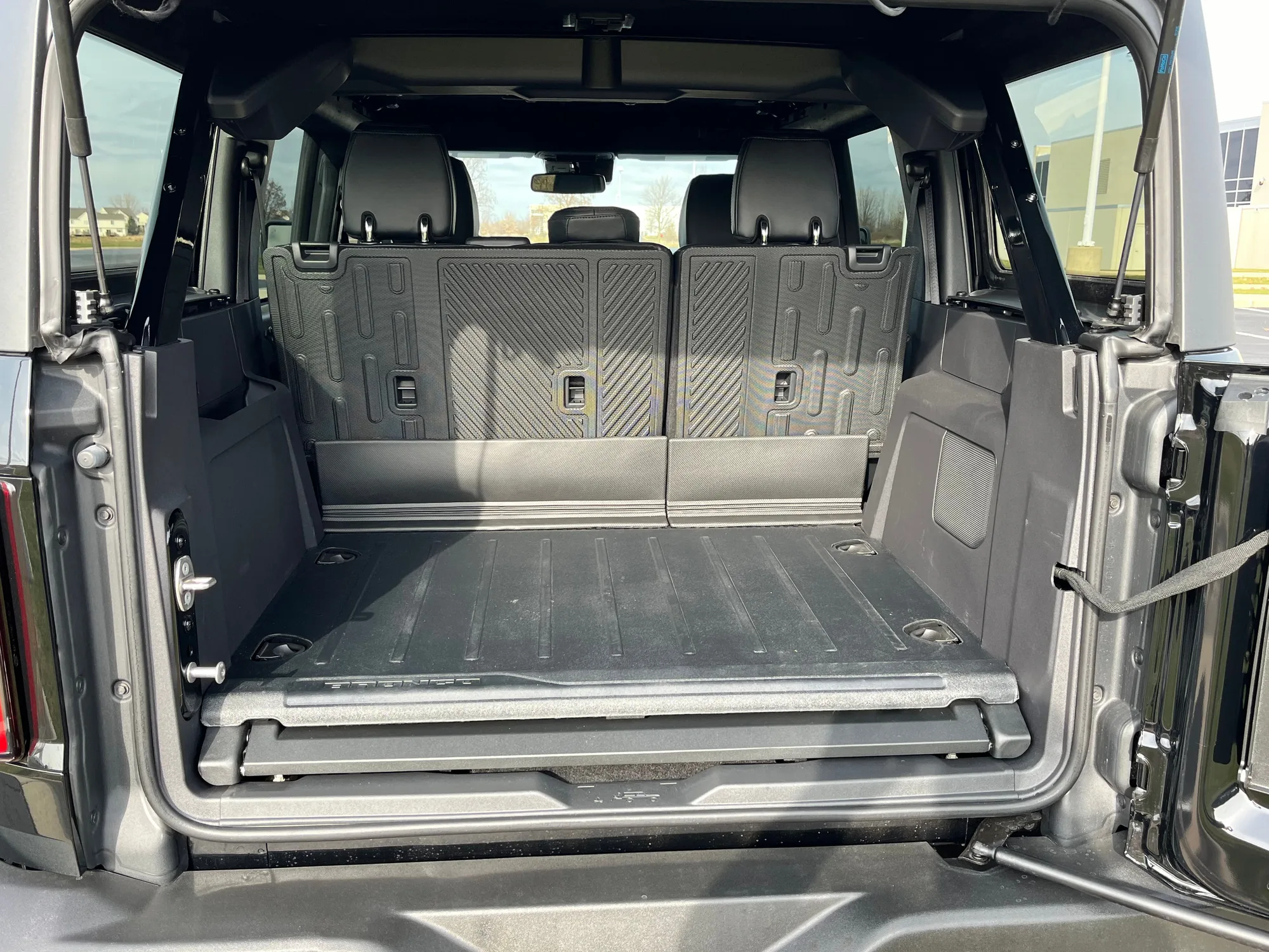 2023 Ford Bronco - Photo 5