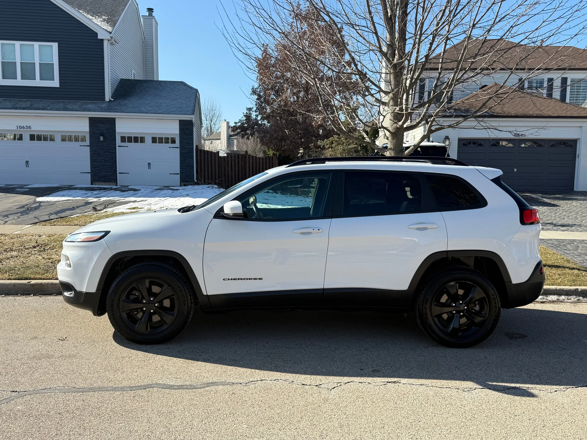 2017 Jeep Cherokee - Photo 2