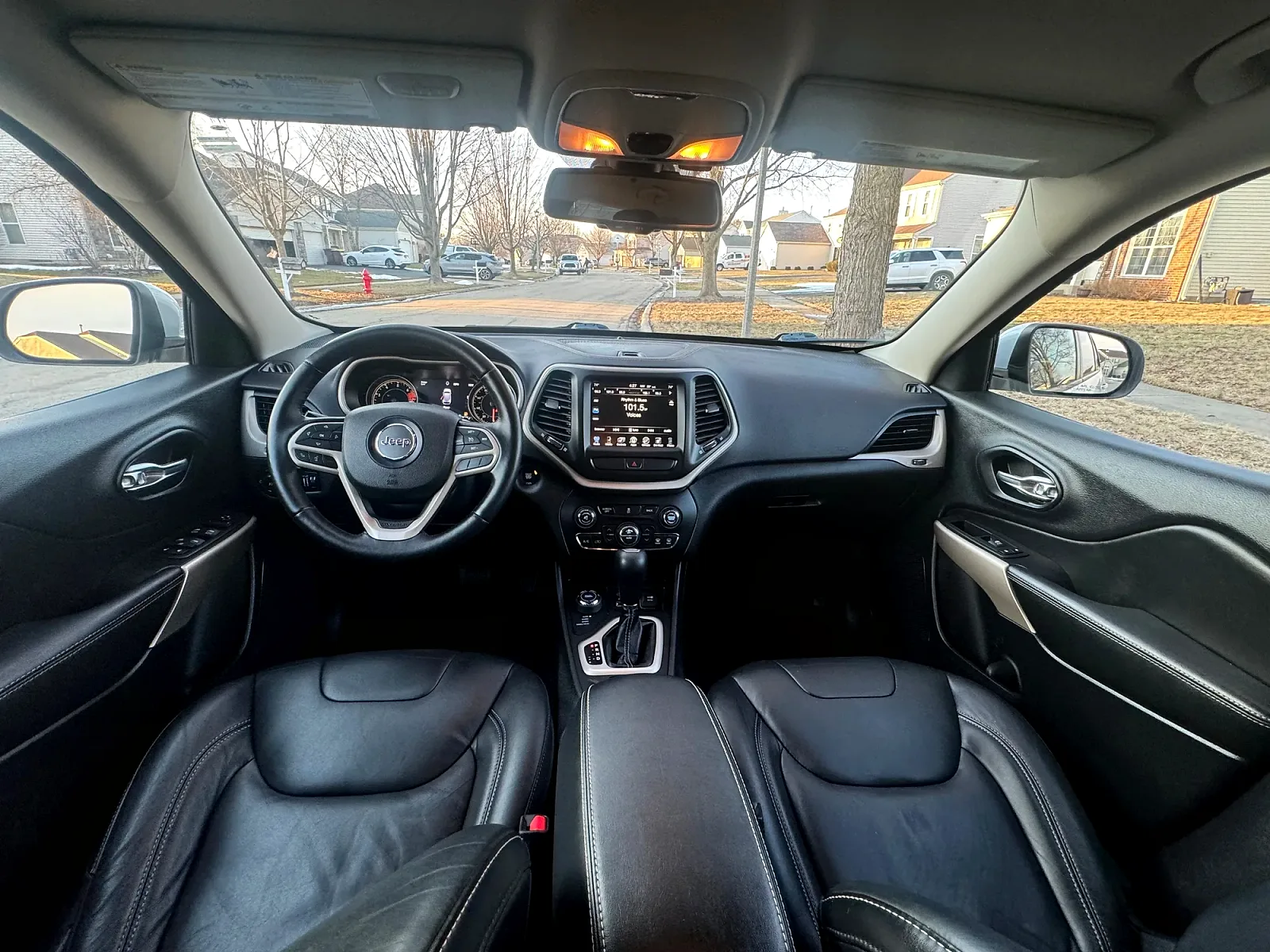 2017 Jeep Cherokee - Photo 4