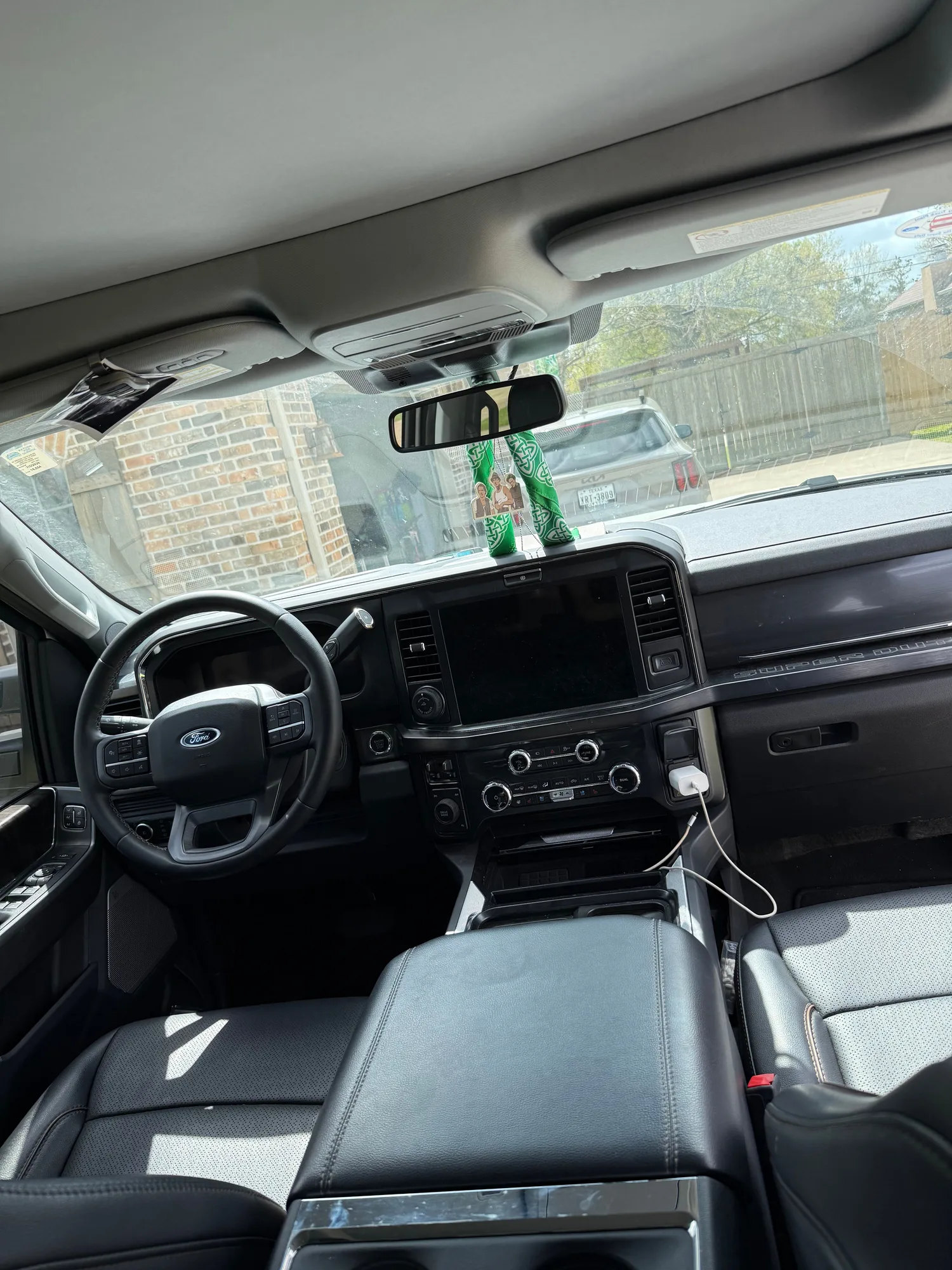 2025 Ford F-350 - Photo 4
