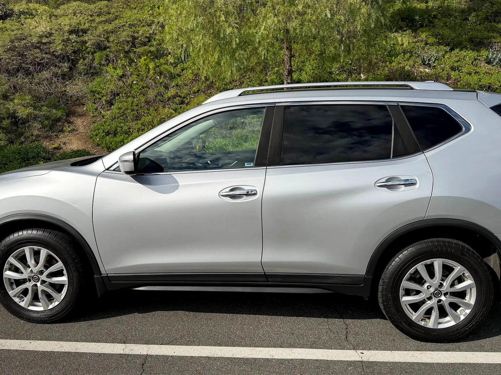2018 Nissan Rogue - Photo 2