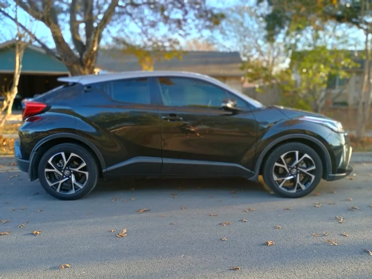 2020 Toyota C-HR - Photo 2