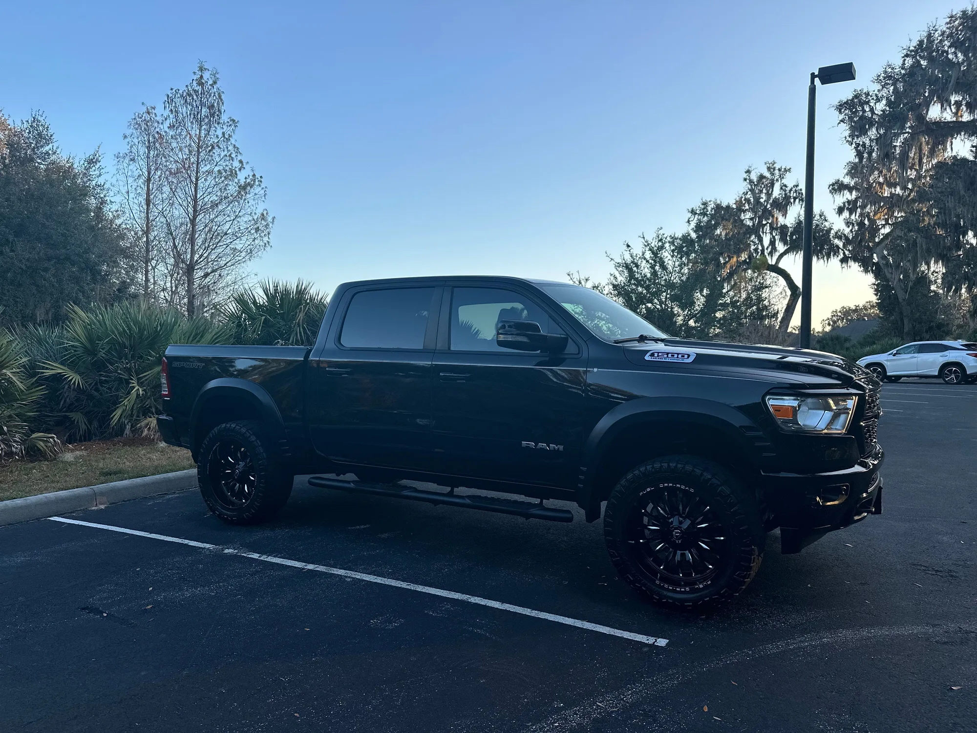 2022 RAM 1500 - Photo 2