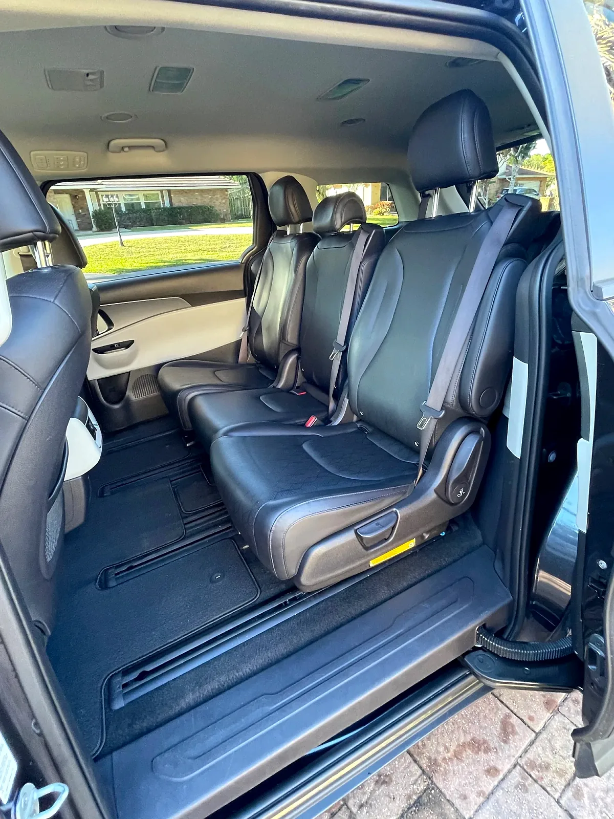 2023 Kia Carnival - Photo 5