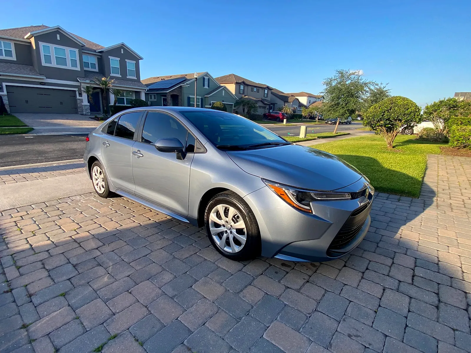 2023 Toyota Corolla - Photo 2