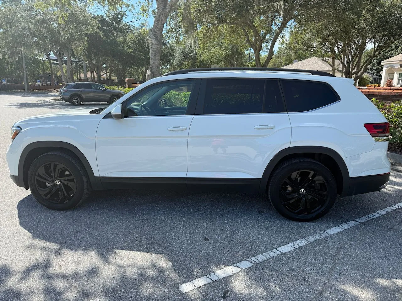 2023 Volkswagen Atlas - Photo 2