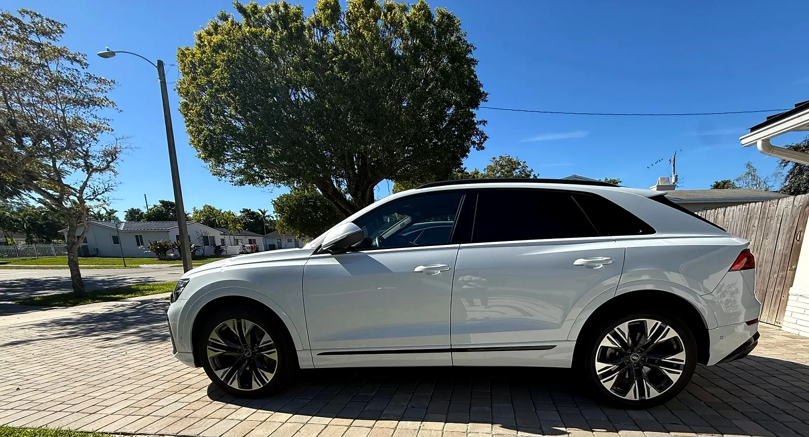 2024 Audi Q8 - Photo 1