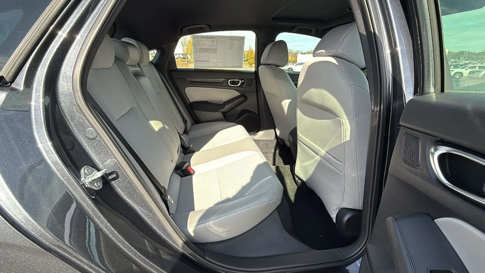 2025 Honda Civic - Photo 4