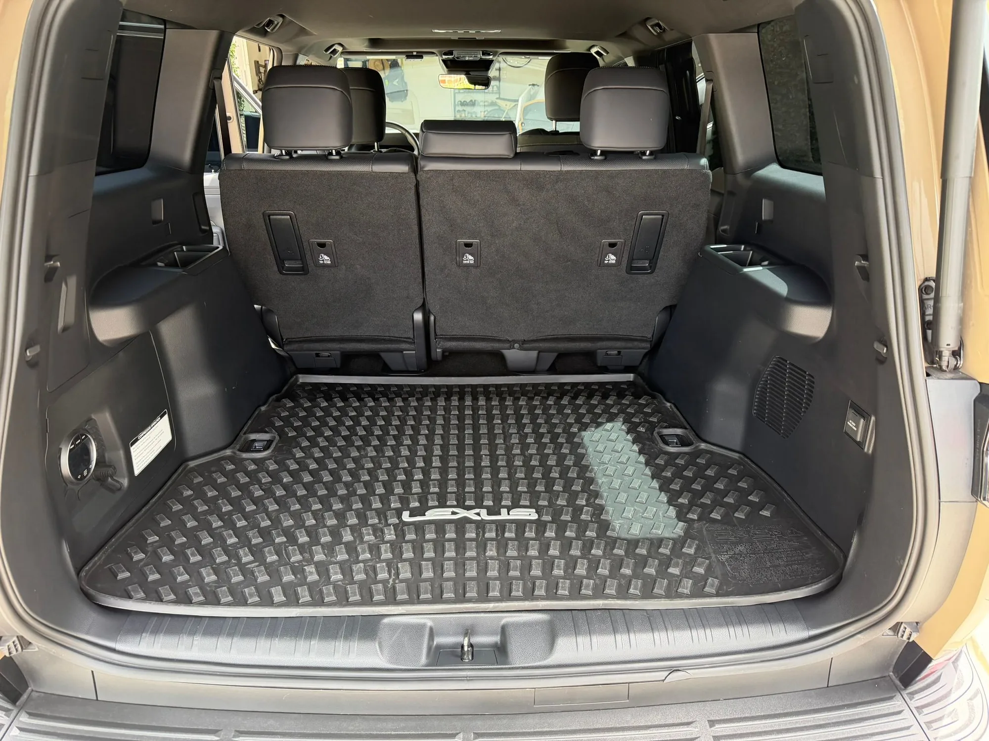 2025 Lexus GX - Photo 5