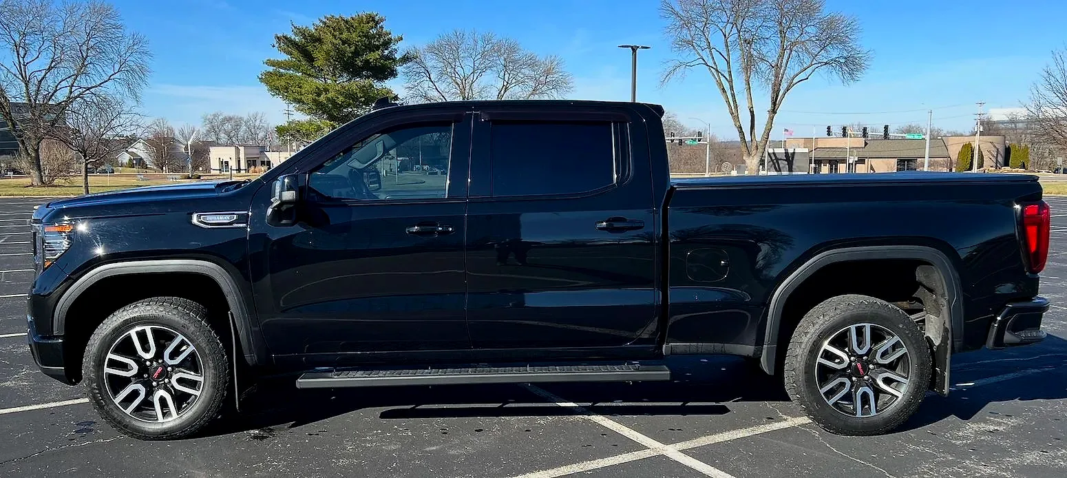 2022 GMC Sierra - Photo 1