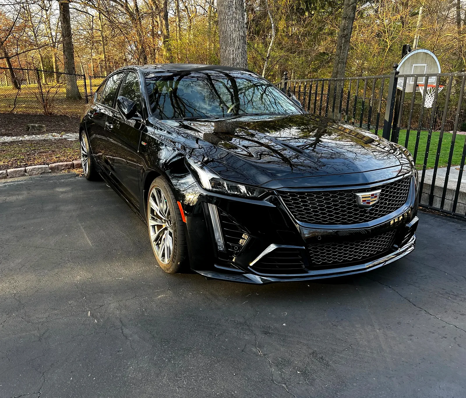 2022 Cadillac CT5 - Photo 2
