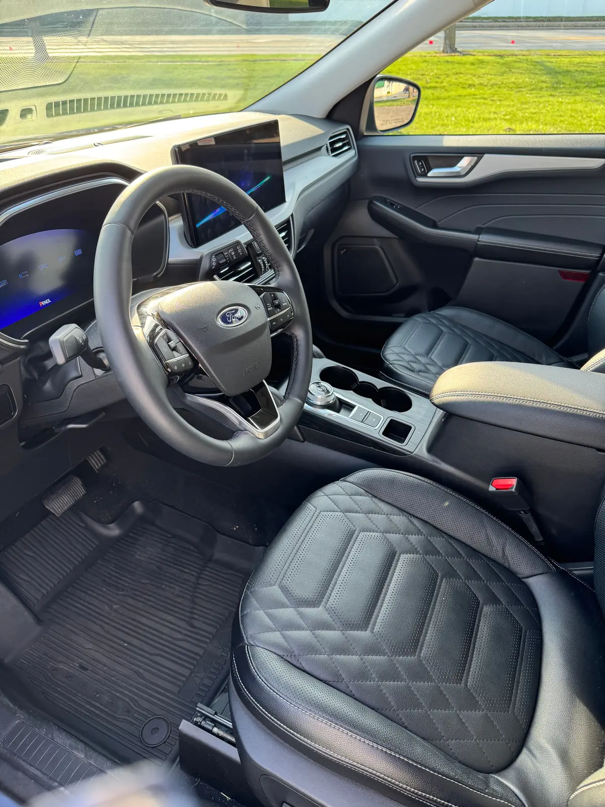 2024 Ford Escape - Photo 2