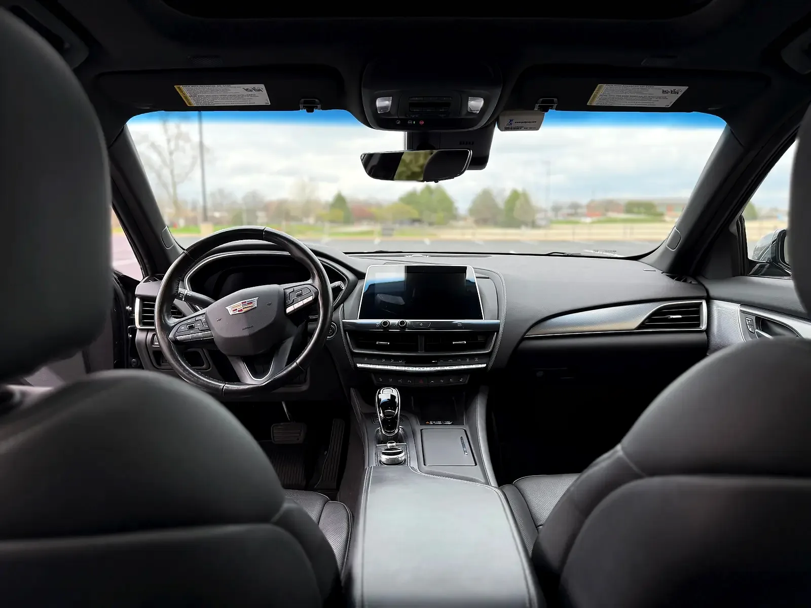 2021 Cadillac CT5 - Photo 2